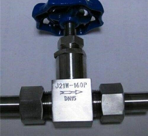 ��������y